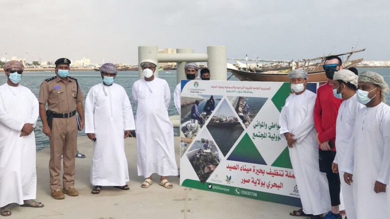 وزارة الثروة الزراعية والسمكية: حملة وطنية لتنظيف بحيرة ميناء الصيد البحري بولاية صور