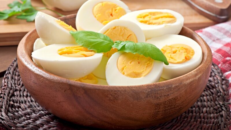 تعرف على ما يحدث للجسم عند تناول “البيض” يومياً